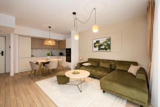 Best Residence - High-End Suites with Private Parking - by Solinis Homes - 4