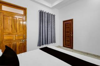 SPOT ON Hotel Three Star Legacy - 9