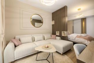 Best Residence - High-End Suites with Private Parking - by Solinis Homes - 3