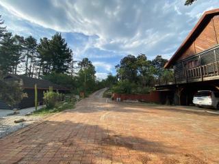 Tomorrowland Guest Farm - 9