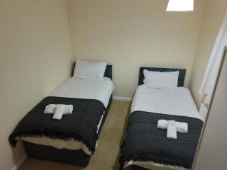 2 bed flat - 4