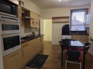 2 bed flat - 1