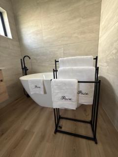 Pause Guesthouse - 3