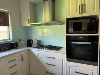 Royal Oak Residence - Holiday Home - 5