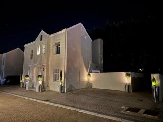 Villa Lyón - 4 Bed 4 Bath in residential Security Estate - 8