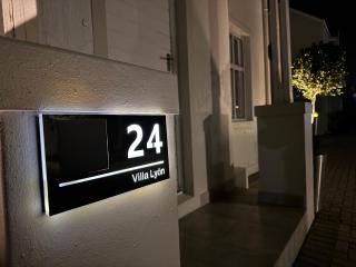 Villa Lyón - 4 Bed 4 Bath in residential Security Estate - 9