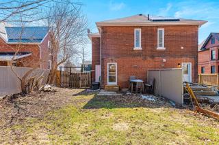 CanadianStay - 7