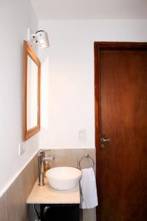 Casa amplia, céntrica y con garaje en Junin, BA - 4