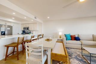 Sweeping View, Luxe Perks: Suntide III - Unit 708 - 1