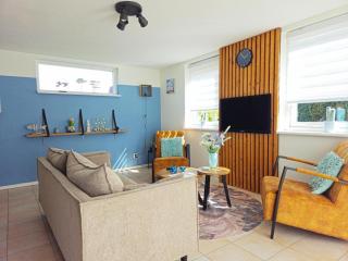 Pristine Beachside Base in Noordwijk - 5