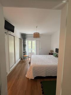 V4 Praia Verde - 8 to 11 People, 5 min beach walk - 3
