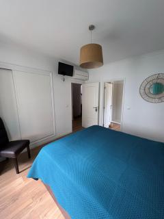 V4 Praia Verde - 8 to 11 People, 5 min beach walk - 8