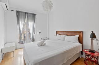 Bright Spacious Cozy Apt in Historic Malaga Shops - 1