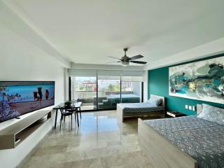 Jacuzzi in Apartment a few steps from 5th Av. - 5