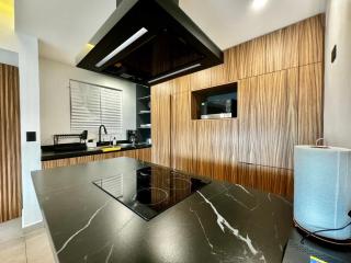 Modern 2 Bedroom Ground Floor Apartment! - 6