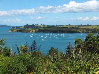 Family retreat with boat parking - 9