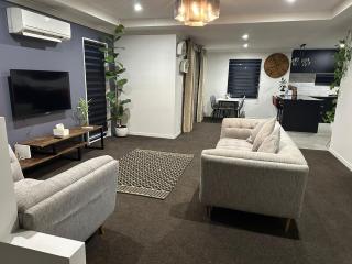 Your Private Modern Escape in Wigram, Christchurch - 4
