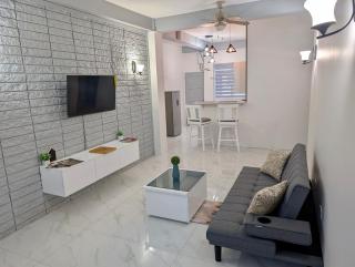 Modern Apartment near Queens Park Savannah - 0