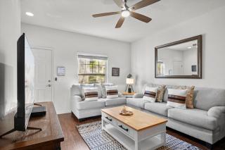 3 BD 2 BA Lucaya Village 20-107 - 8