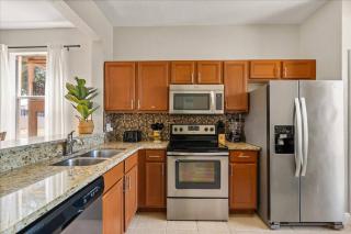 4 Bedrooms 3.5 Bathrooms Regal Palms 4102 CA - Davenport - 2