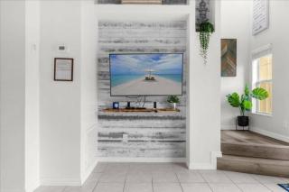 3 Bedrooms 2.5 Bathrooms Encantada 8529 BL - 8