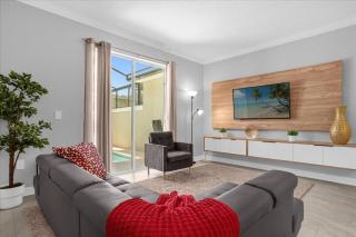 4 Bedrooms 3 Bathrooms Storey Lake 2617 RT - 0