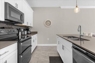 4 Bedrooms 3 Bathrooms Storey Lake 2893 SS - 5