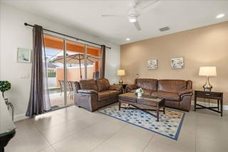 3 BD 3 BA The Retreat 1517 RC - 9