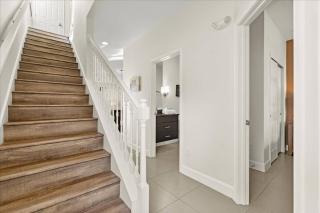 3 BD 3 BA The Retreat 1517 RC - 1