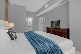 3 BD 2 BA Villas At Seven Dwarfs Lane 10-105 - 1