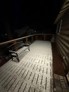 Cozy Tahoe Cabin Sleeps 6 5 Min to Lake - 8