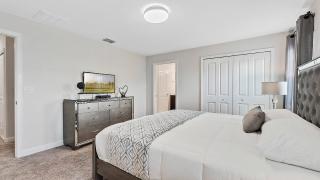 4 Bedrooms 3 Bathrooms Storey Lake 4925 WA - 2