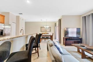 4 Bedrooms 3 Bathrooms Paradise Palms 8925 BP - 6