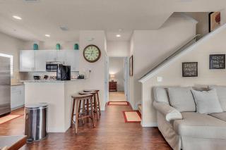 4 BD 3 BA Lucaya Village 23-101 - 2