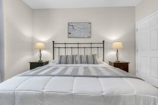 4 BD 3 BA Lucaya Village 14-101 - 1