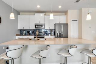 4 Bedrooms 3 Bathrooms Storey Lake 4969 WA - 3