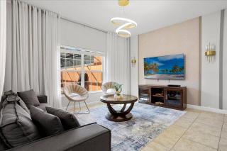 4 Bedrooms 3 Bathrooms Paradise Palms 8974 MP - 0