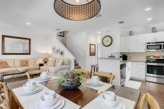 4 BD 3 BA Lucaya Village 11-104 - 4