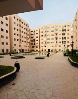 Chic modern flat with pool and 24hr security - 5
