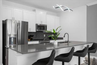 4 Bedrooms 3 Bathrooms Storey Lake 4351 SL - 2