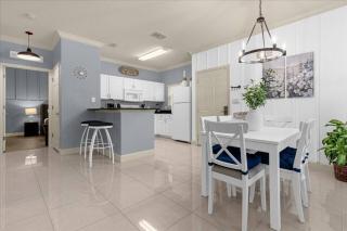 4 BD 3 BA Lucaya Village 9-104 - 7