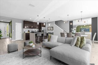 4 Bedrooms 3.5 Bathrooms Le Reve 4428 LR - 0