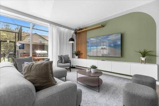 4 Bedrooms 3.5 Bathrooms Le Reve 4428 LR - 9