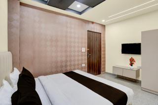 Super Townhouse Subharti University Meerut Formerly Hotel Celebration - 6