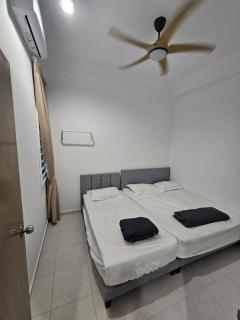 COZY Homestay KundangJaya Rawang Gamuda Garden KL 15 people - 8