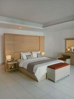 Glow Up Villa 4-Bedrooms Beach Side Sanur! - 8