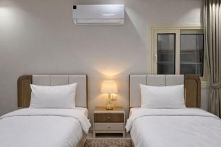 ALEX HOMES - Gleem Premium Apartments Direct Sea View - 6