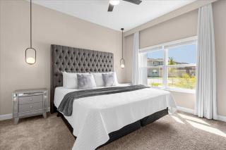 4 Bedrooms 3 Bathrooms Storey Lake 2621 SS - 1
