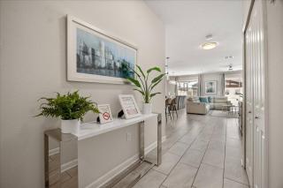 5 Bedrooms 4 Bathrooms Storey Lake 4800 LL - 2