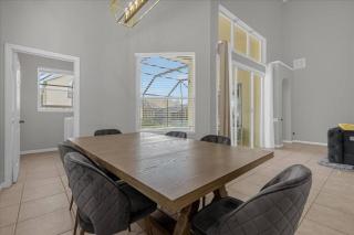 5 Bedrooms 3.5 Bathrooms Windsor Palms 8017 KP - 6